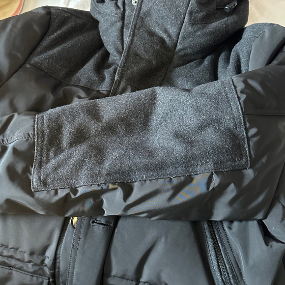 Men's Express Black Charcoal Grey Down Puffer Jacket with Hood Size L - Picture 12 of 16